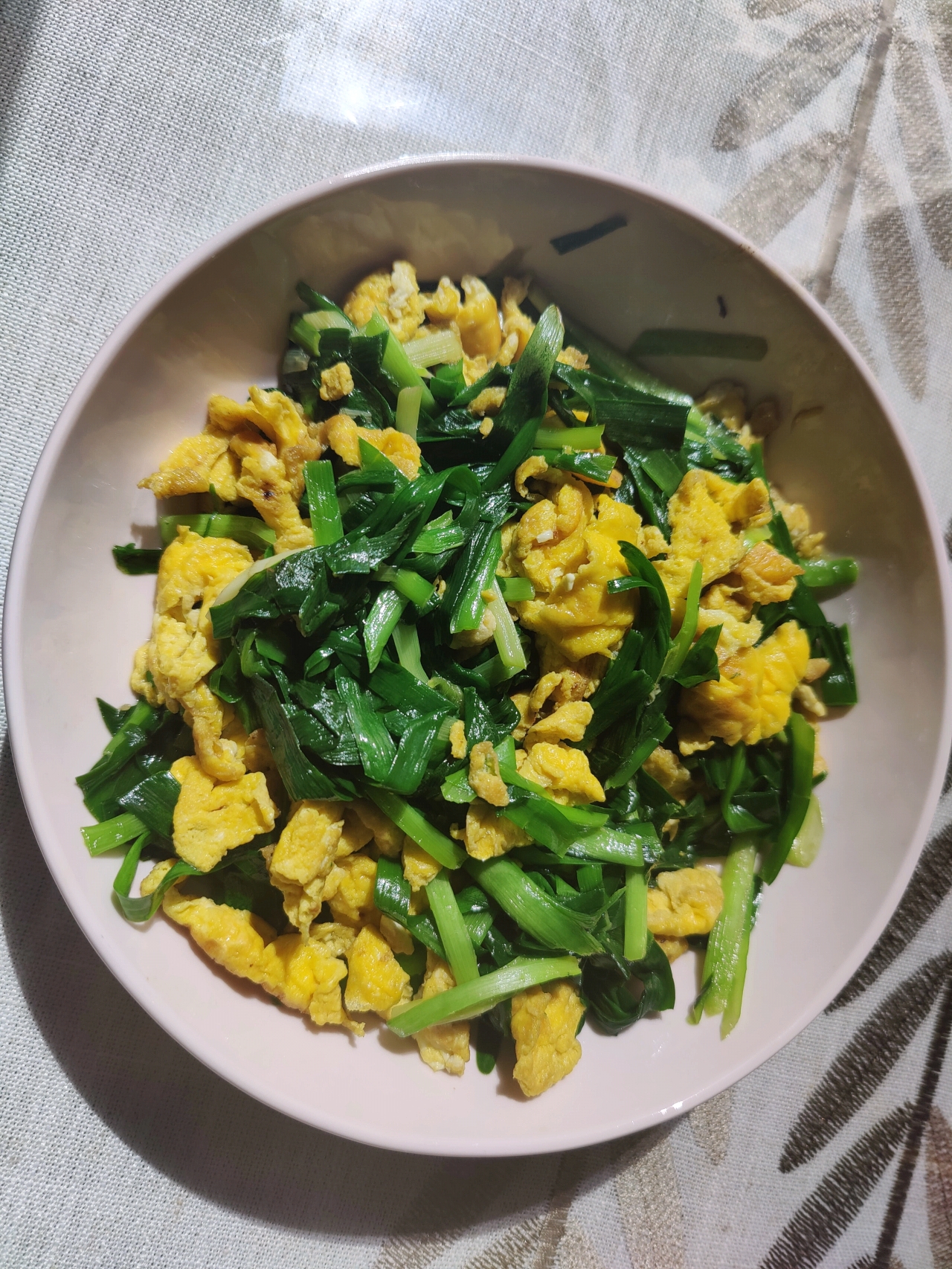 韭菜炒鸡蛋——三分钟快手下饭菜 掌握火候的秘诀