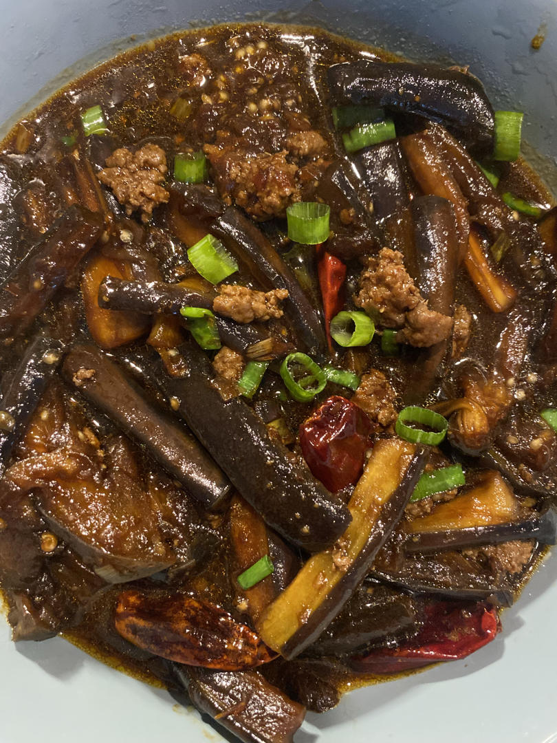 不用油炸超省油的鱼香肉末茄子煲