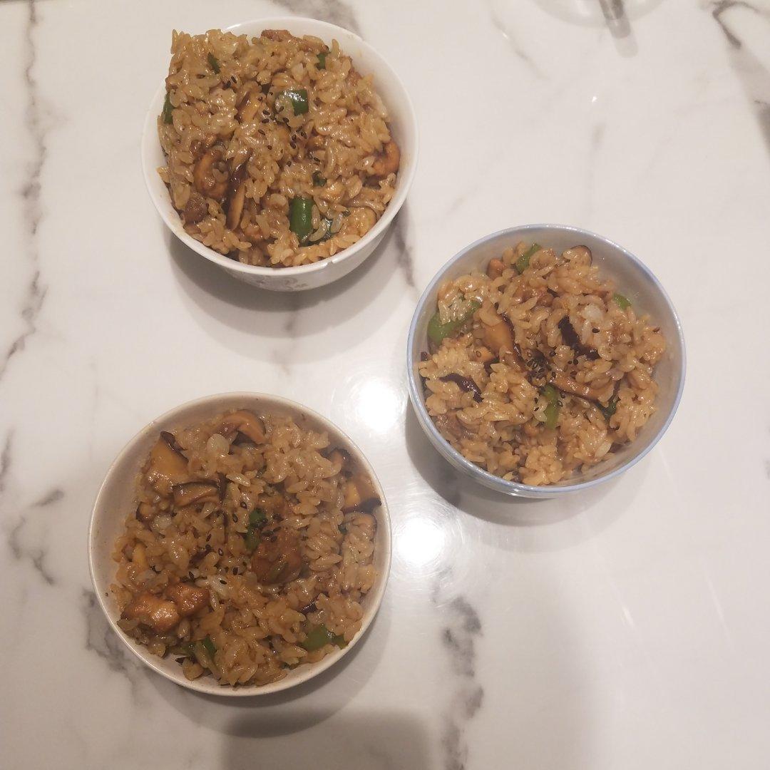 ㊙️简单快手❗️好吃到舔碗底的香菇鸡肉饭❗❗️️