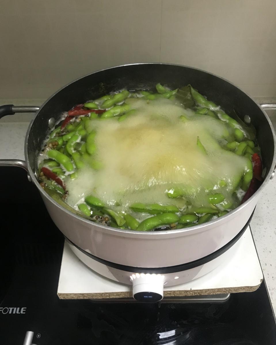 卤毛豆