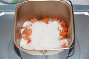 面包机自制杏子果酱的做法 步骤5