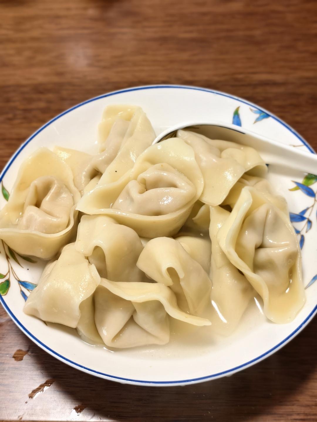 鲜肉馄饨 馄饨皮 馄饨汤底（附6种包法）
