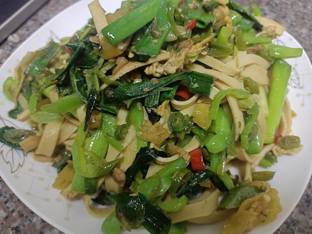 青椒炒干豆腐丝