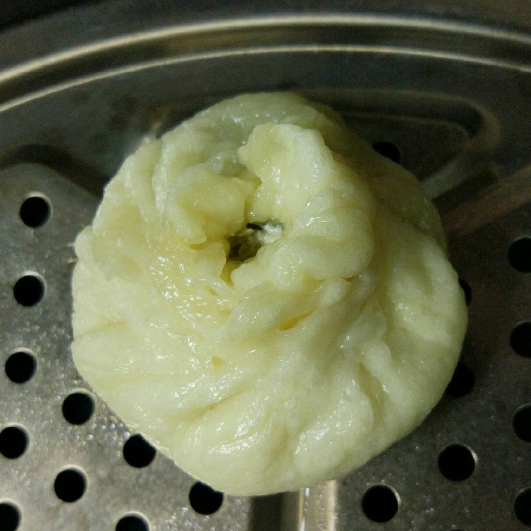 猪肉酸菜馅包子