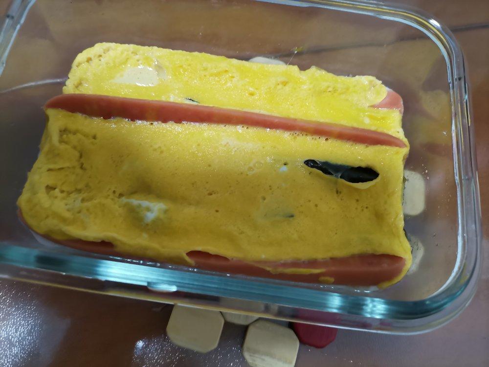 松花蛋蒸火腿肠