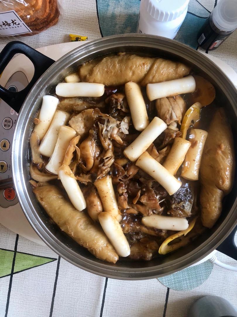 超简单的明虾鸡爪煲