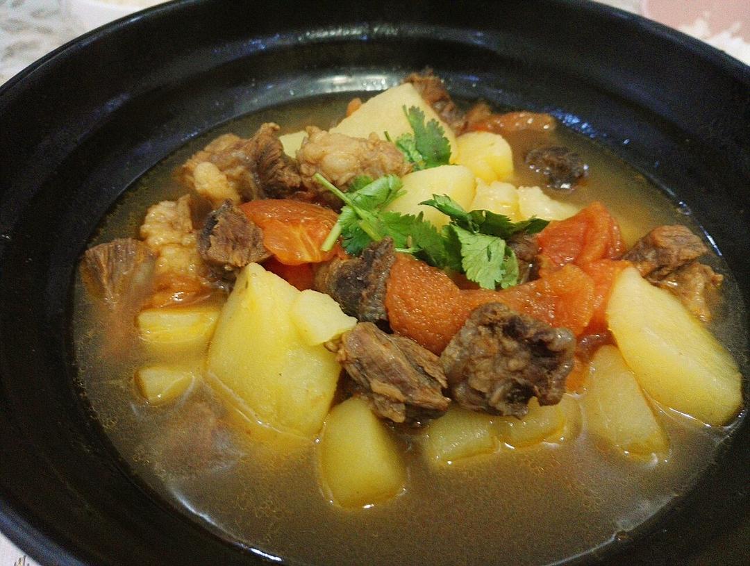 番茄土豆炖牛腩