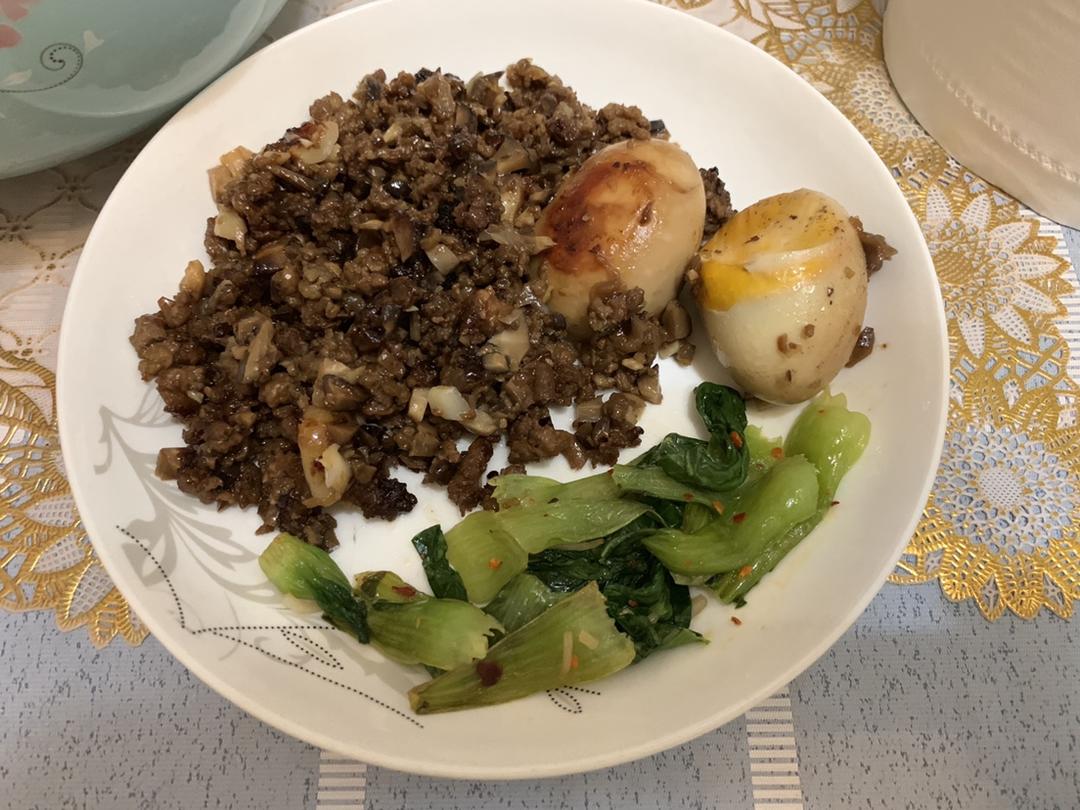 【卤肉饭】