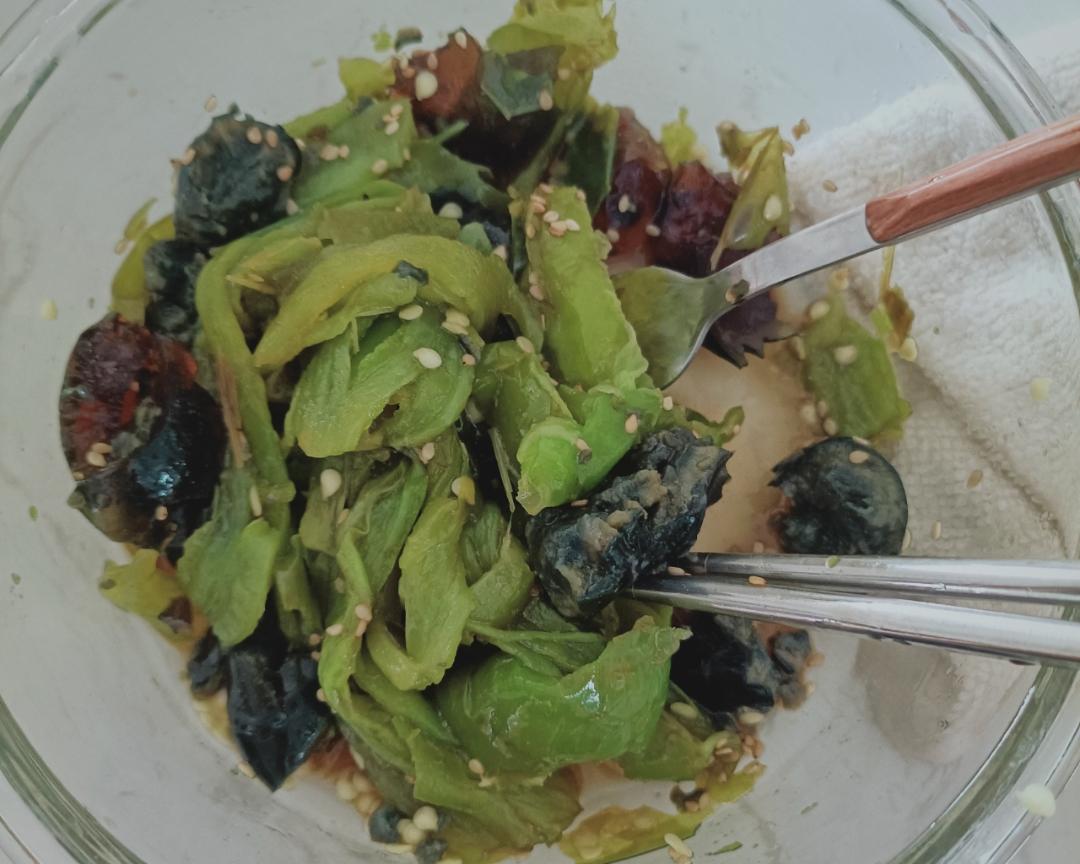 懒人版擂辣椒皮蛋