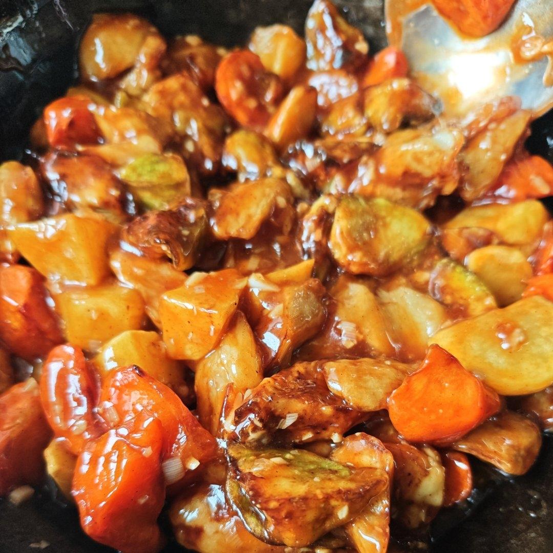 地三鲜（茄子，土豆，青椒）