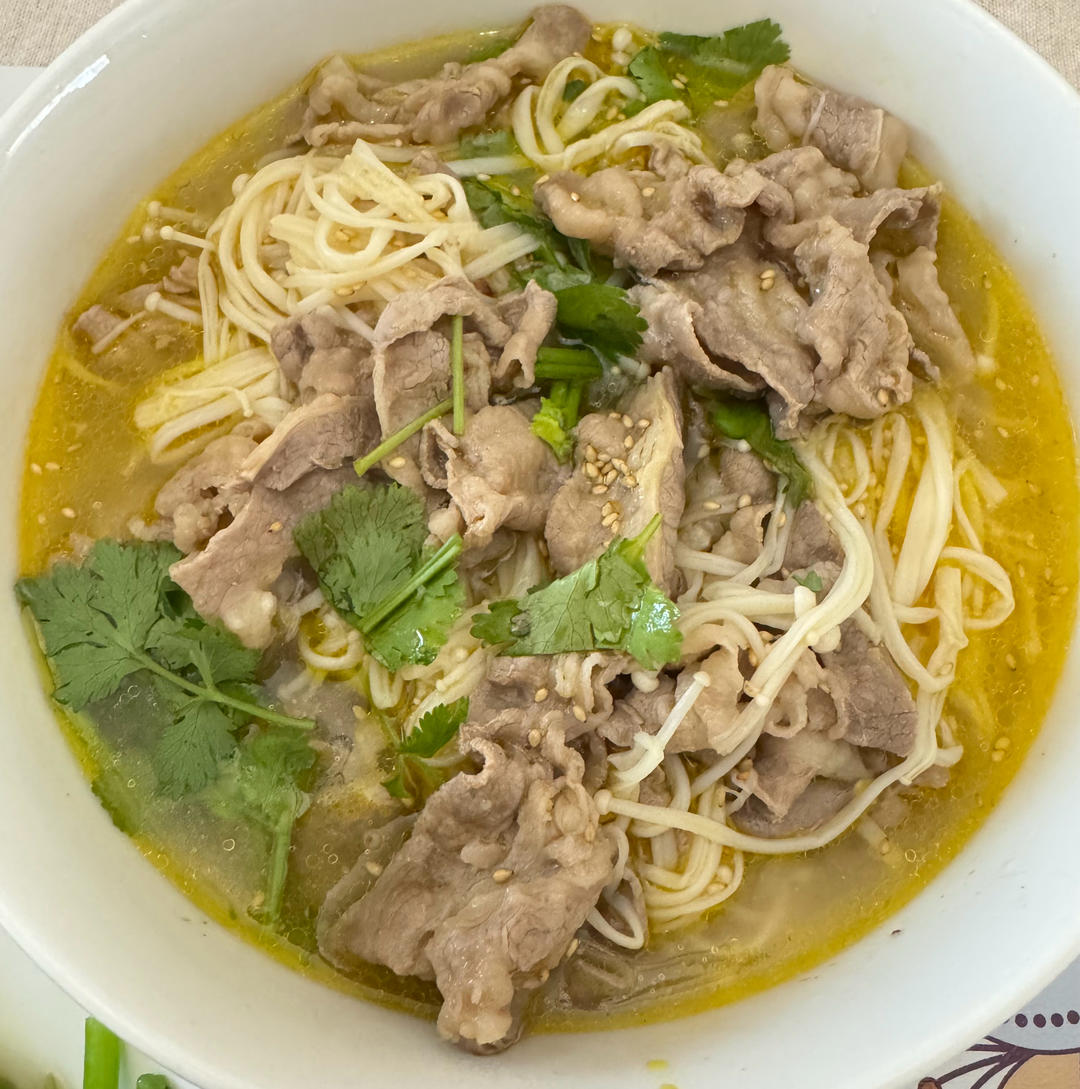 酸汤肥牛（超简单）