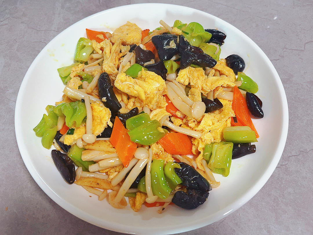 小炒白玉菇🍄蘑菇木耳炒鸡蛋