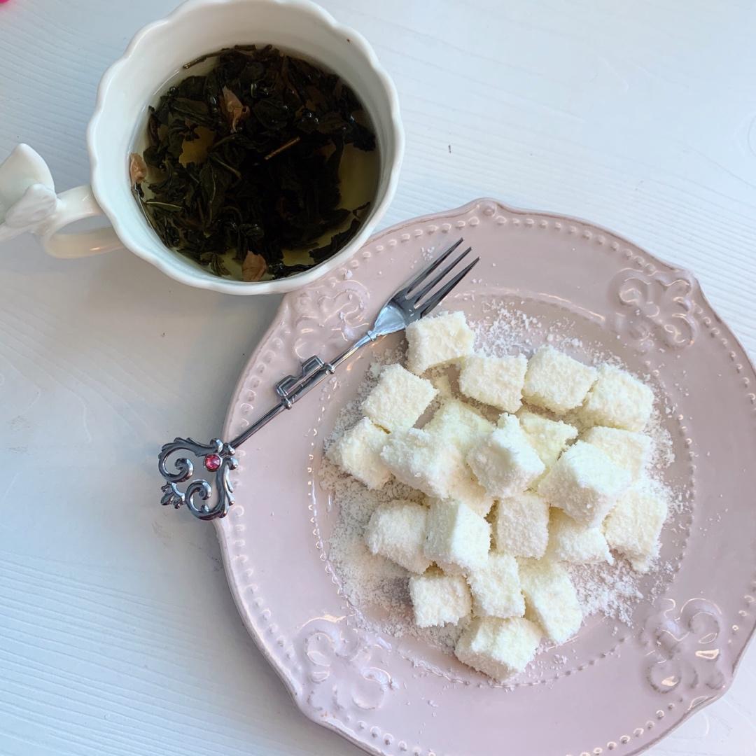 完胜85度C牛奶椰丝小方