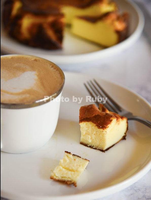 火爆ins史上最简单5分钟准备～巴斯克烧焦芝士蛋糕（Basque Burnt Cheesecake）