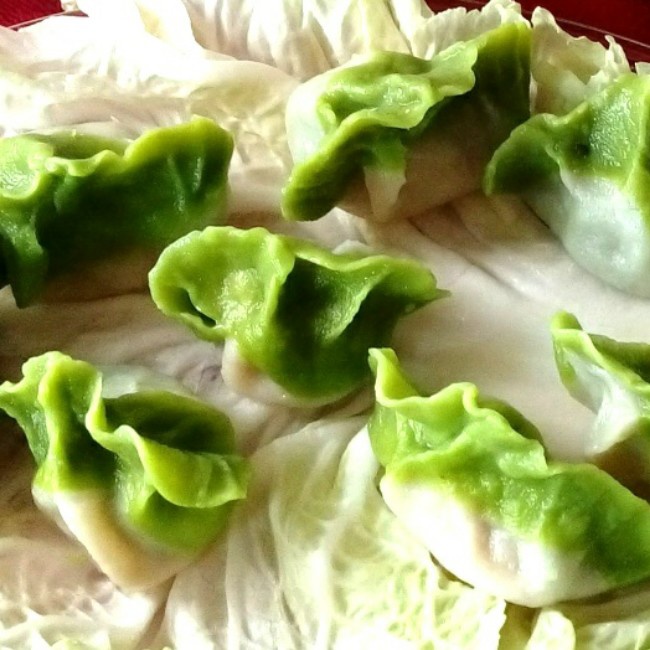 翡翠白玉白菜饺子详细版（附翡翠白玉白菜饺子包法，翡翠白玉饺子皮两种制法，面包机和面，翡翠白玉烧卖，各种馅料搭配）