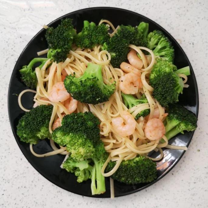 减脂|美味又低脂的虾油虾仁意大利面