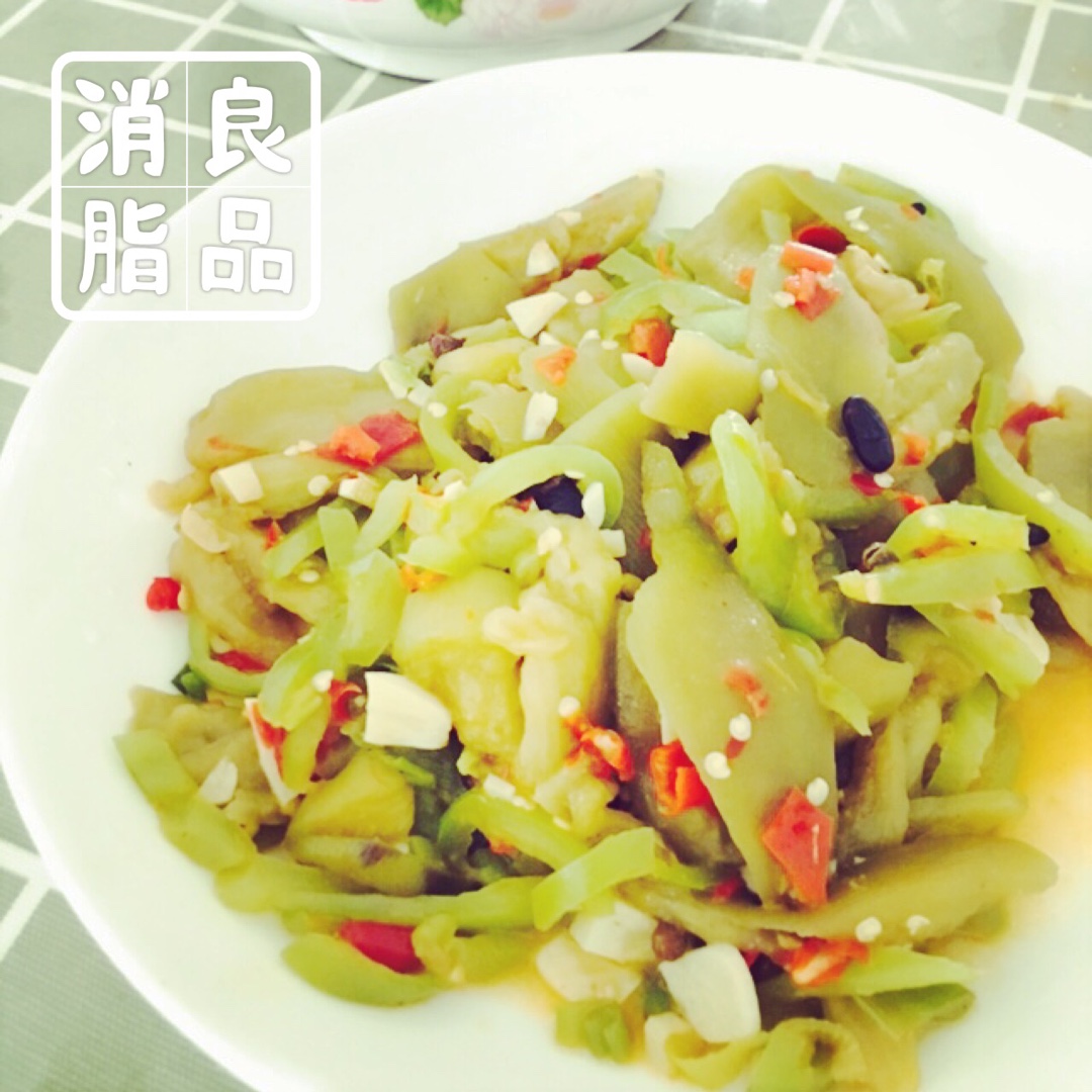 清爽少油又入味的家常炒茄子