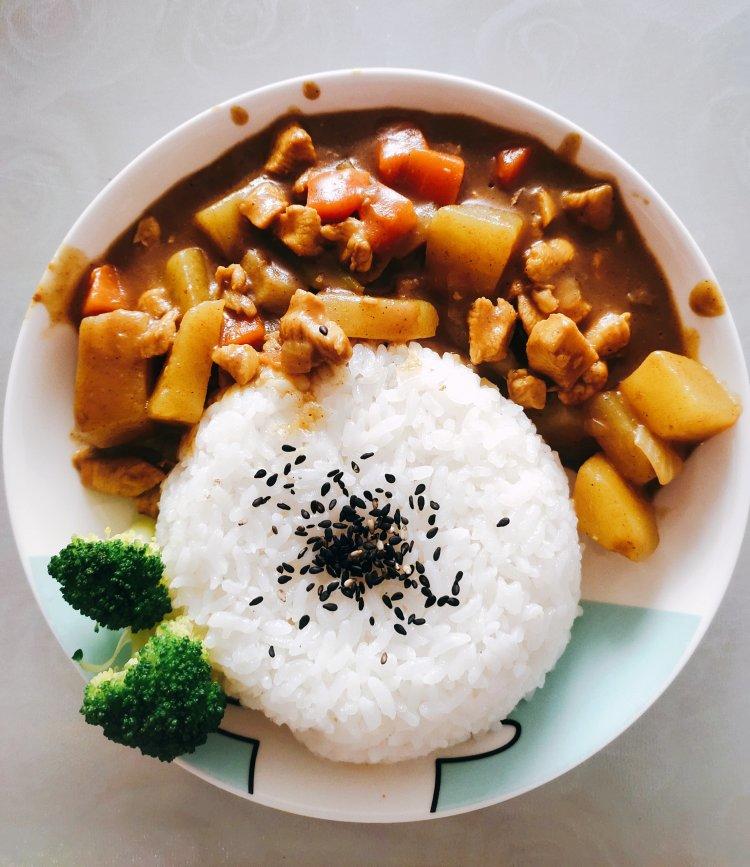 零失败日式咖喱鸡肉饭！！最正宗日本家庭做法！简单又好吃！