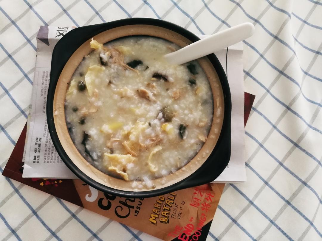 家常皮蛋瘦肉粥的做法