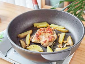 法式土豆煎鸡腿肉的做法 步骤10