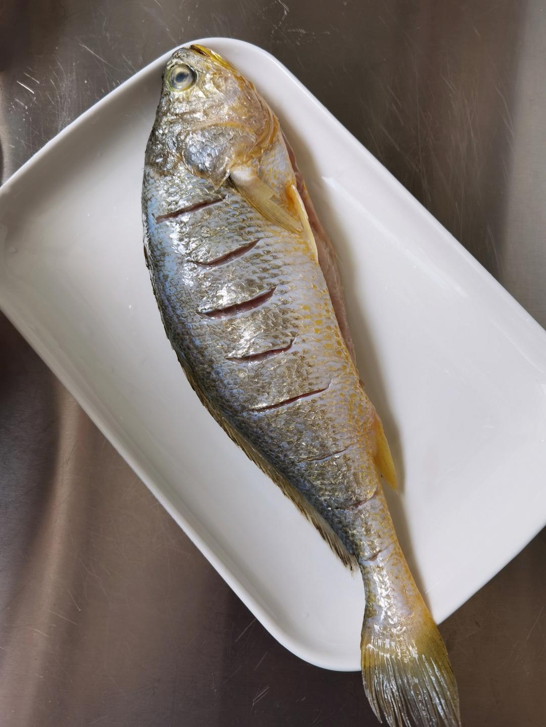 清蒸黄花鱼【9月北鼎蒸炖锅食谱】