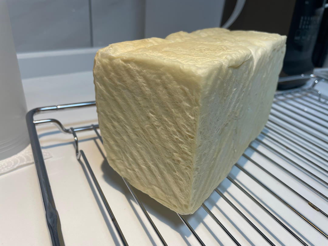 波兰种牛奶面包卷