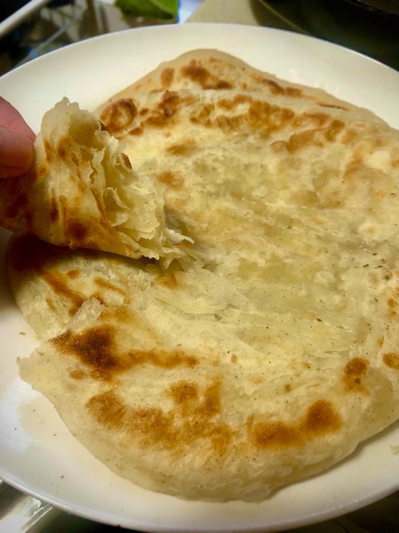 葱花大饼、蓬松柔软又简单的大葱烙饼