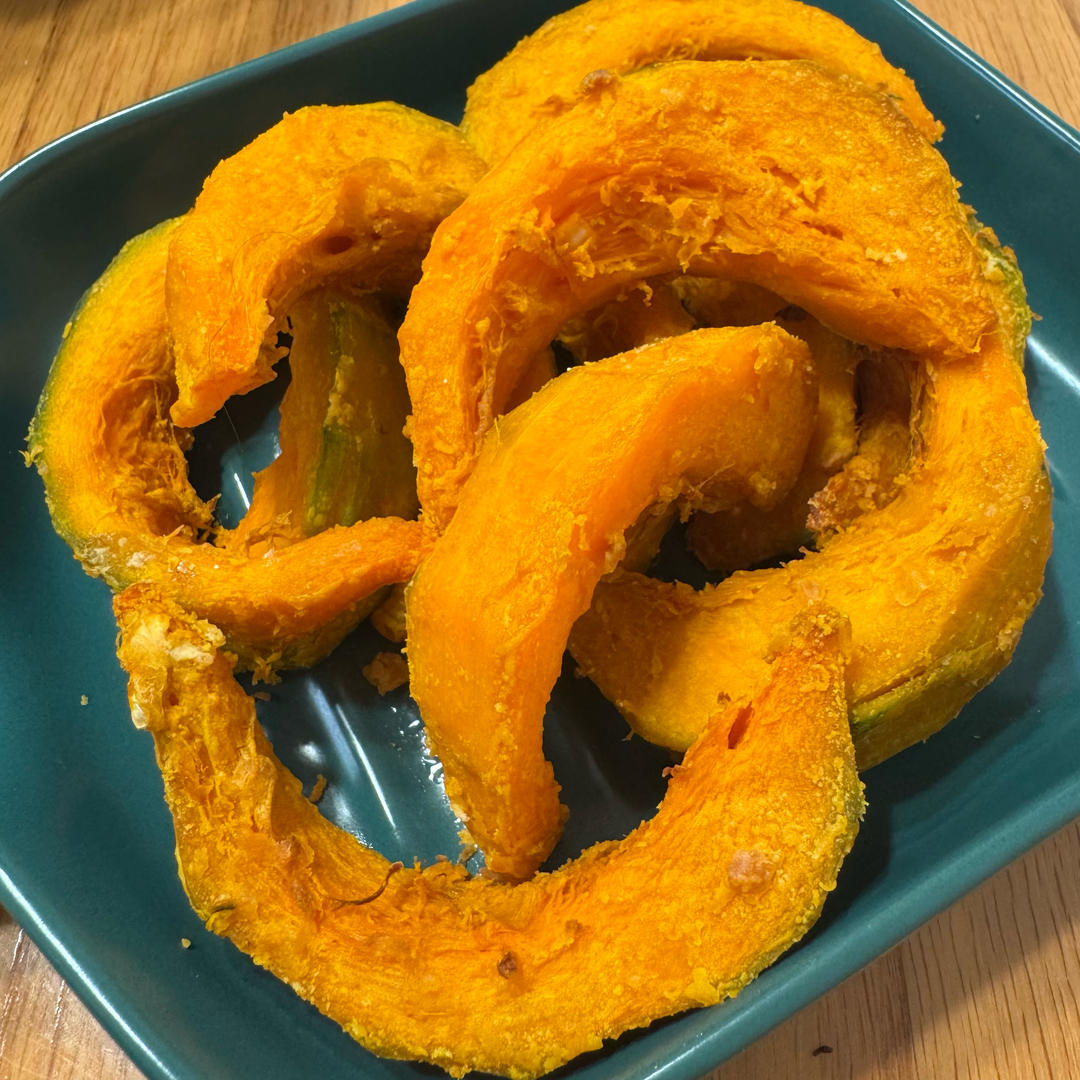 咸蛋黄焗贝贝南瓜（空气炸锅）