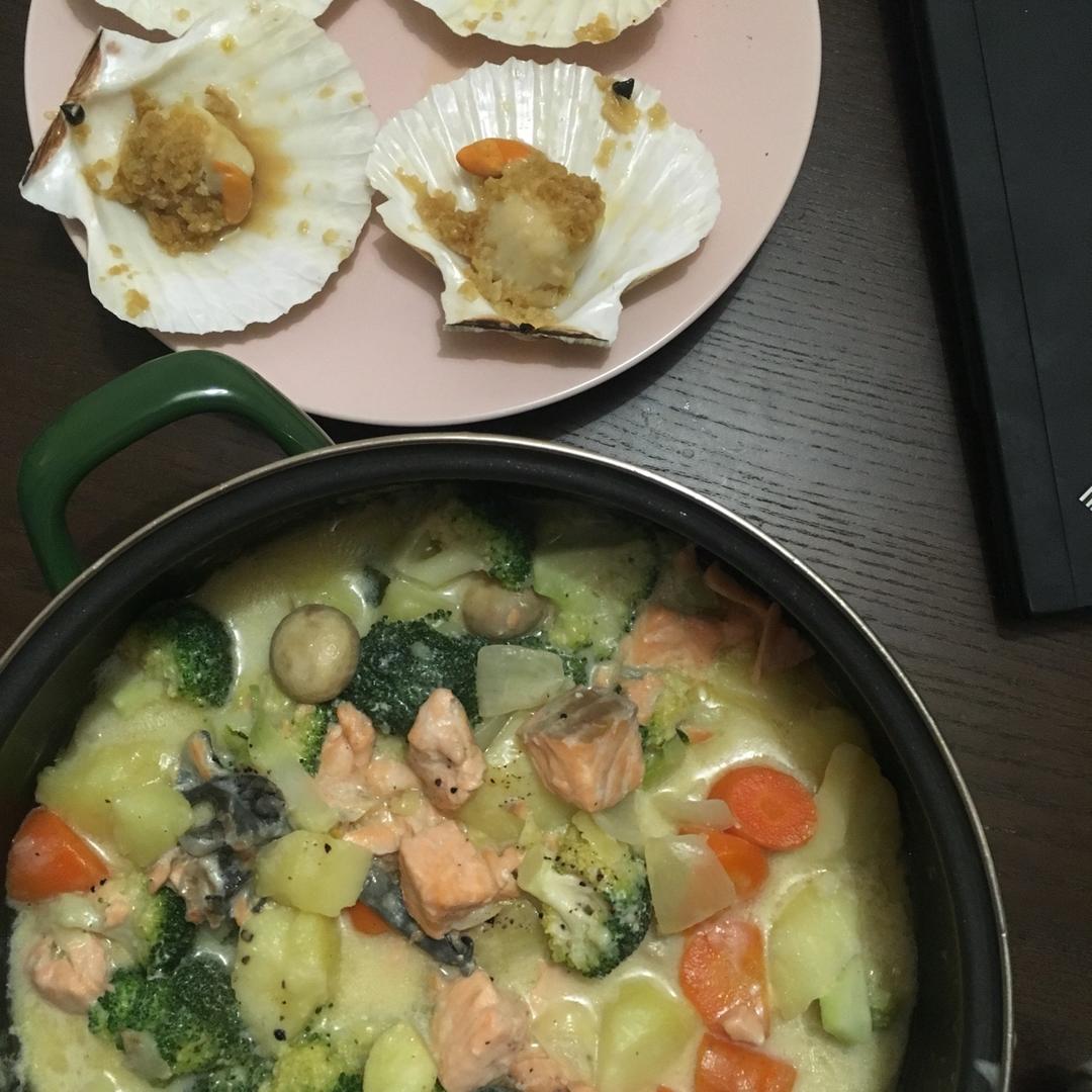三文鱼奶油炖菜+芝士焗饭【曼食慢语】