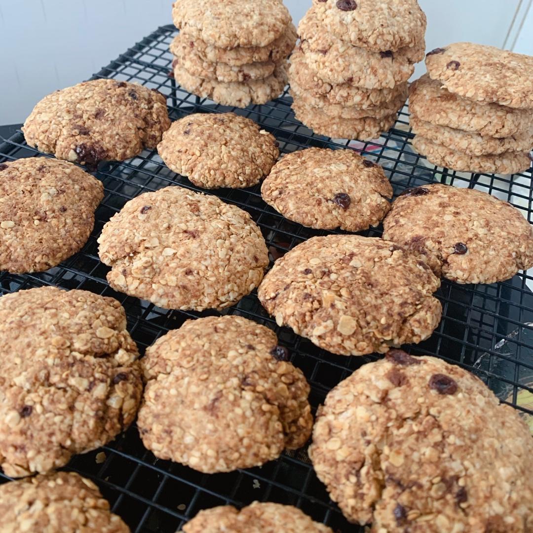 素食:有机燕麦芝麻大饼干