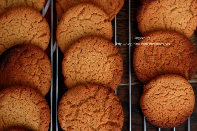 英式下午茶配茶的Biscuits--<泡茶姜饼干/Gingernuts>的做法