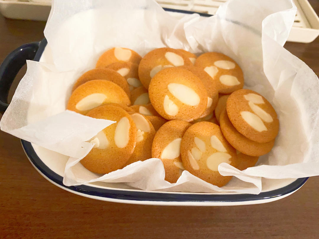 杏仁薄饼干
