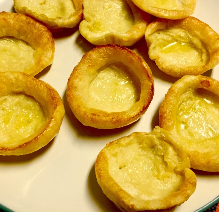 香味浓郁——约克郡布丁 Yorkshire Pudding（不是布丁的布丁）