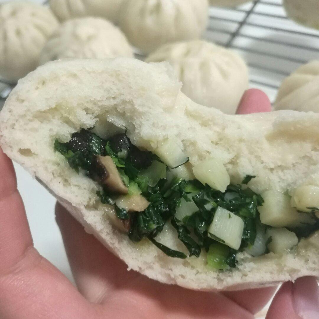 冬笋香菇菜包