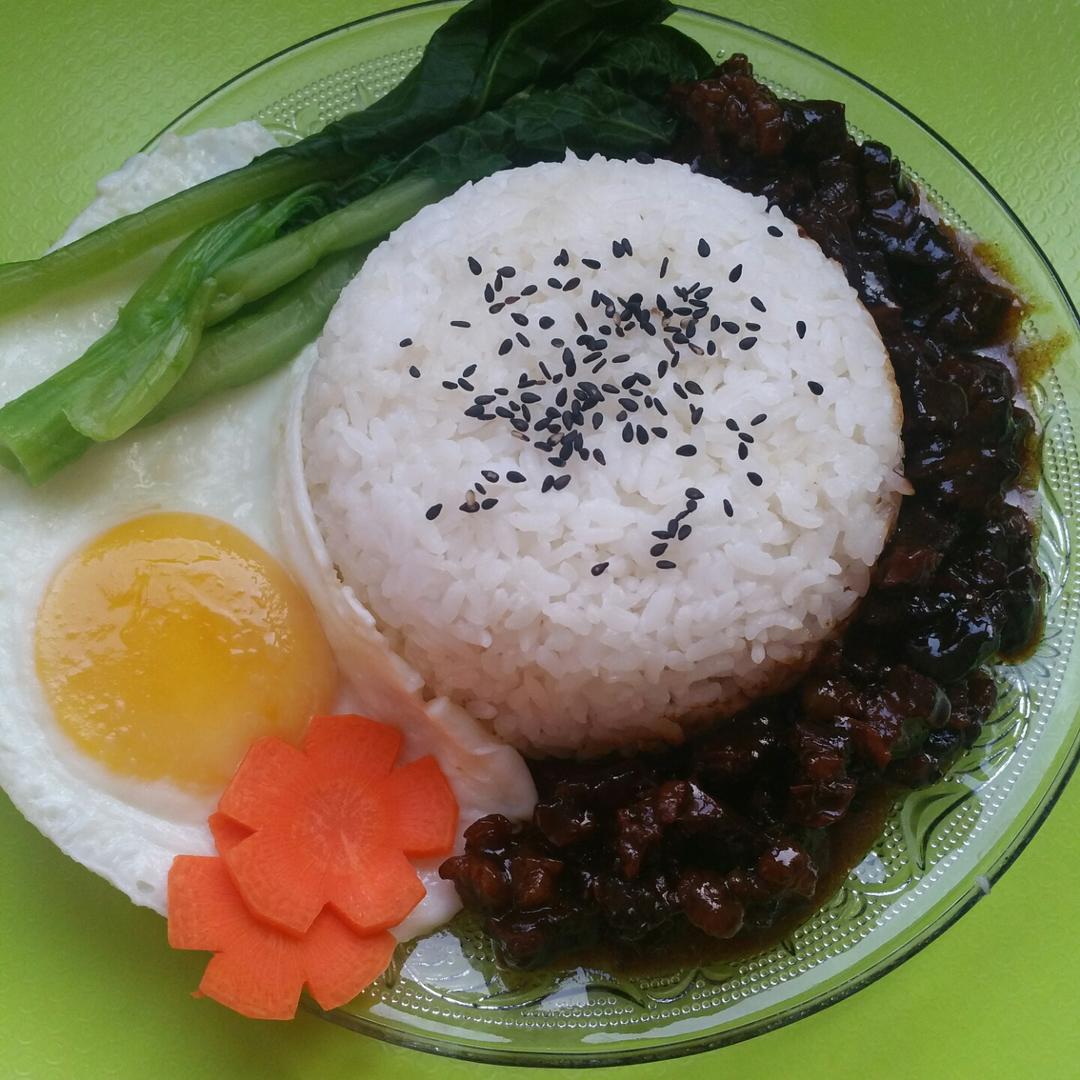 台式卤肉饭