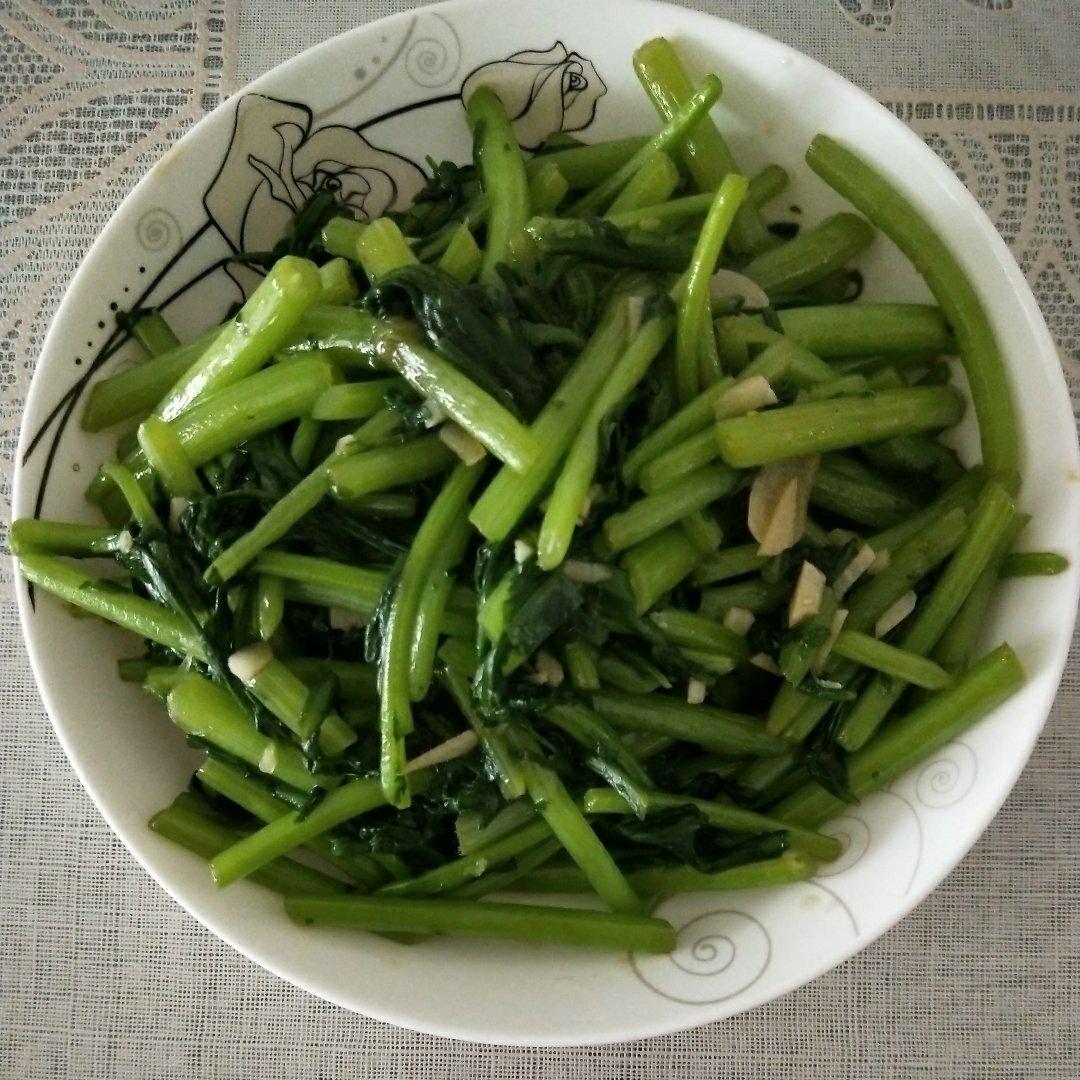 蒜蓉蒿子杆