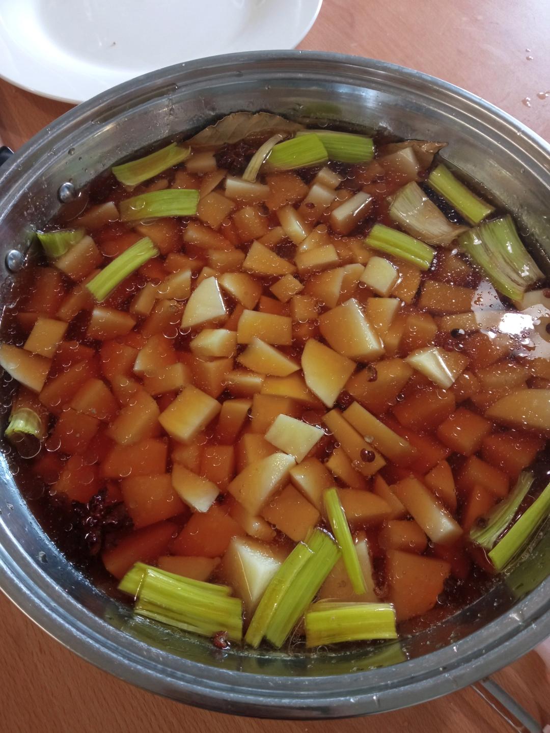 红烧牛肉土豆 （独家秘制）