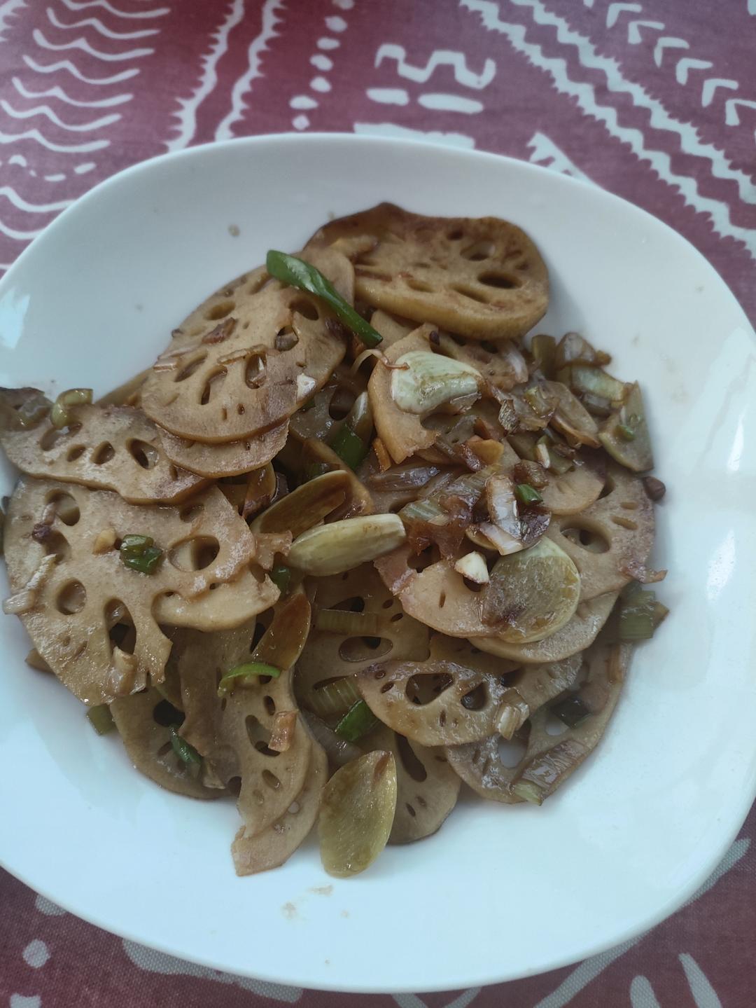 超简单超好吃的腊八蒜炒藕片