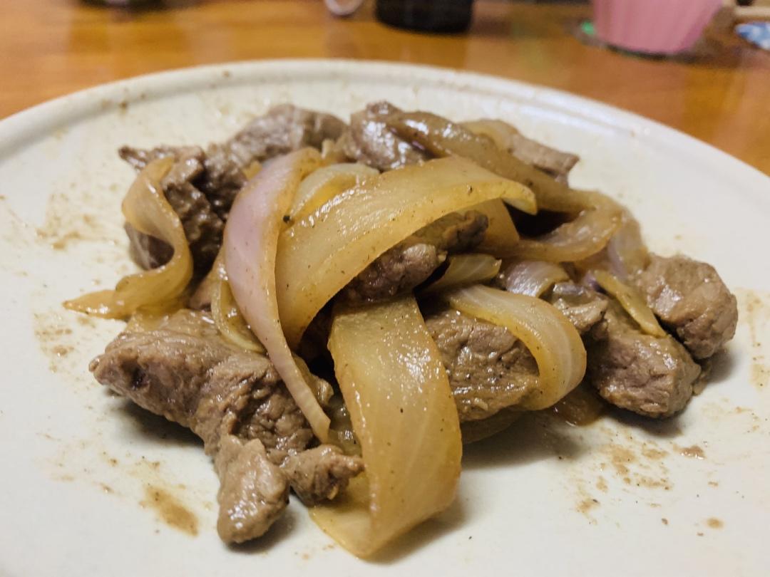 洋葱炒牛肉
