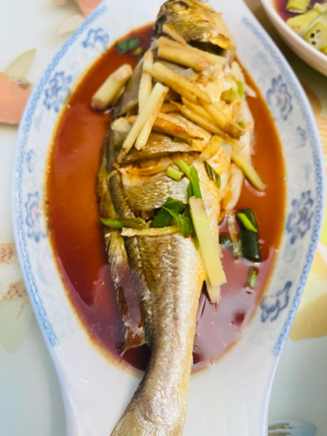 鲜香美味的清蒸大黄鱼！