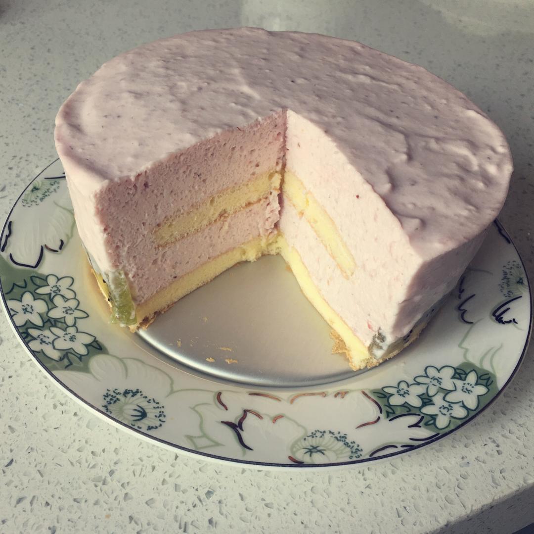 巧克力草莓慕斯蛋糕