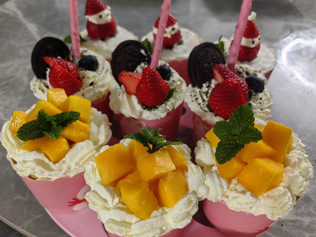 简约风奶油蛋糕的造型合集