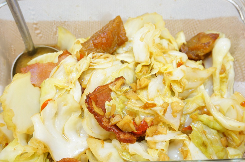 干锅培根手撕包菜