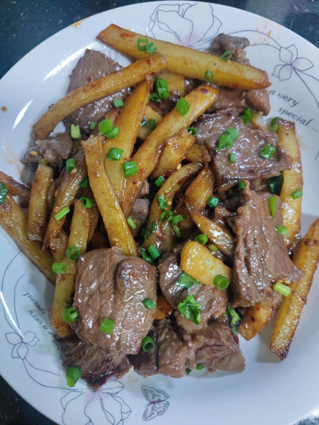 土豆煎牛排|马克西姆不粘锅