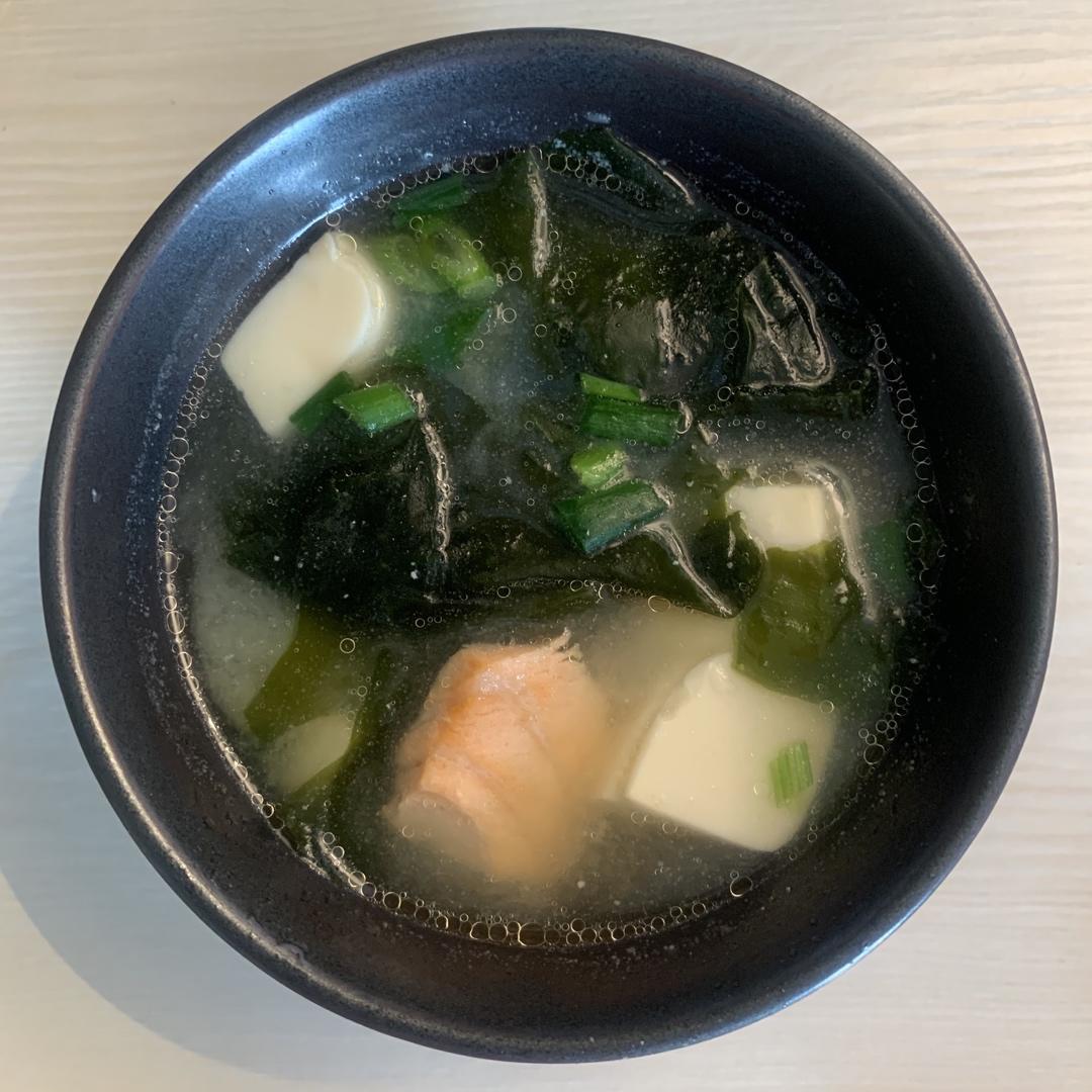 三文鱼味噌（ceng）汤