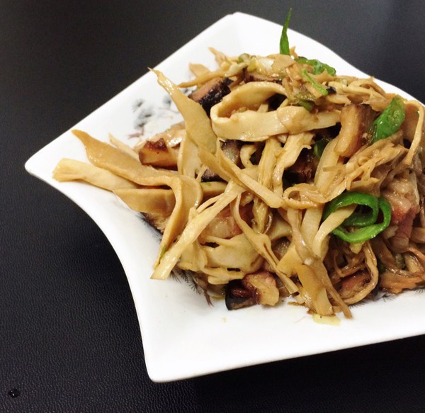 厍明达做的清炒笋干