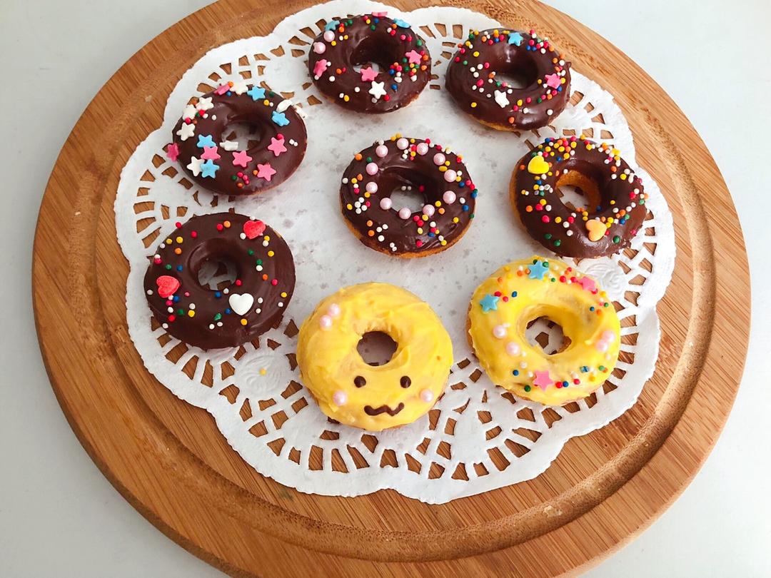 迷你甜甜圈蛋糕