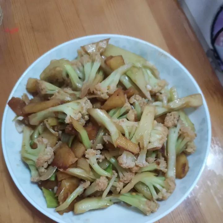 土豆烧花菜