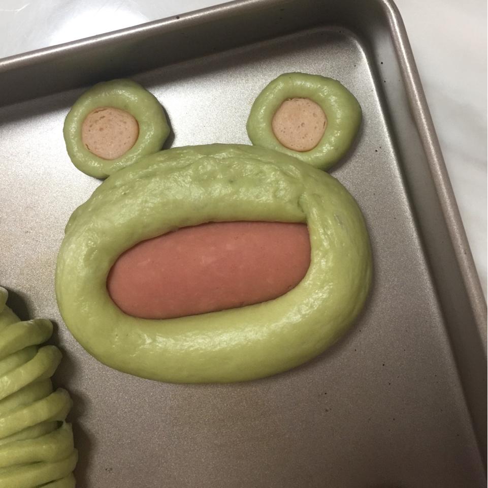小青蛙面包
