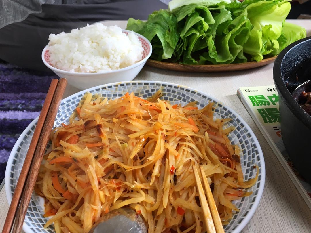 酸辣土豆丝-不用再愁不辣不酸了